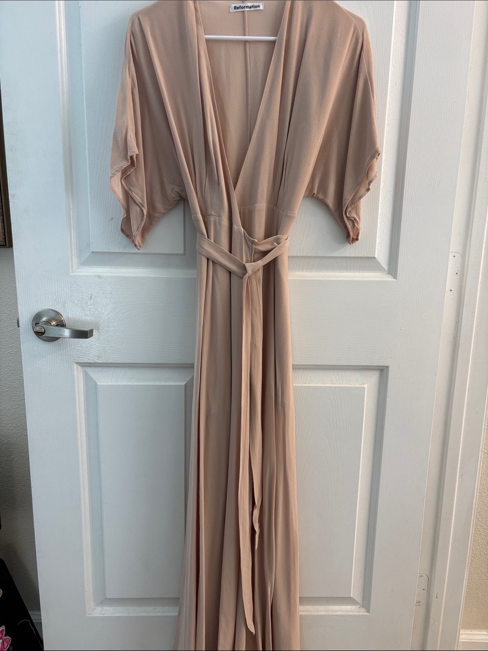 Reformation Winslow Maxi dress in Champagne